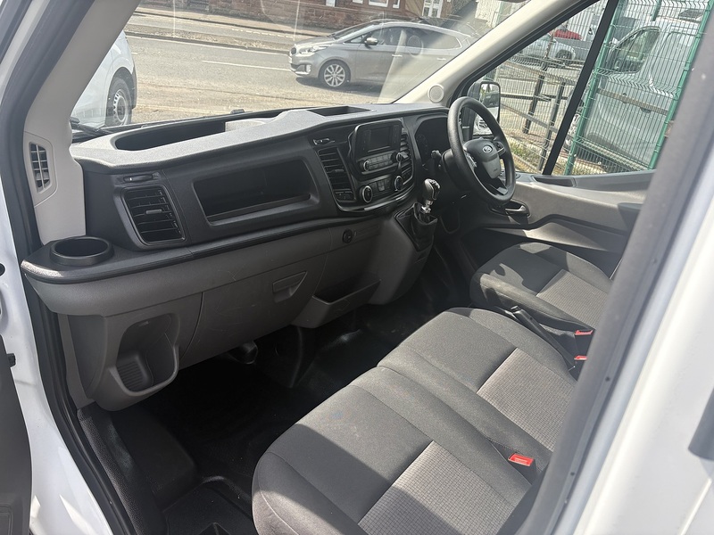 Ford 2.0 350 EcoBlue HDT Leader Chassis Cab 2dr Diesel Manual RWD L2 Euro 6 (s/s) (130 ps)