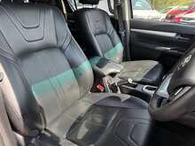 Toyota Hilux D-4D Invincible X 