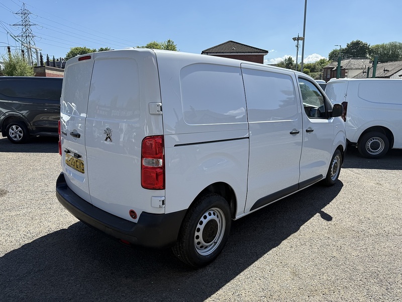Peugeot 1.5 BlueHDi 1000 Professional Premium + Standard Panel Van 6dr Diesel Manual MWB Euro 6 (s/s) (100 bhp)