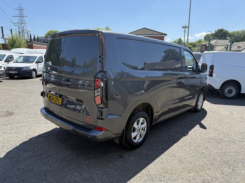 Ford 2.0 300 EcoBlue Limited Panel Van 5dr Diesel Manual L1 H1 Euro 6 (s/s) (136 ps)