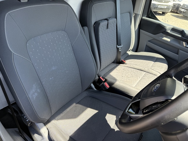 Ford 2.0 300 EcoBlue Limited Panel Van 5dr Diesel Manual L1 H1 Euro 6 (s/s) (136 ps)
