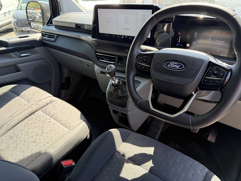 Ford 2.0 300 EcoBlue Limited Panel Van 5dr Diesel Manual L1 H1 Euro 6 (s/s) (136 ps)