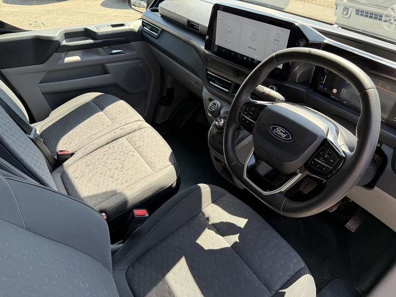 Ford 2.0 300 EcoBlue Limited Panel Van 5dr Diesel Manual L1 H1 Euro 6 (s/s) (136 ps)
