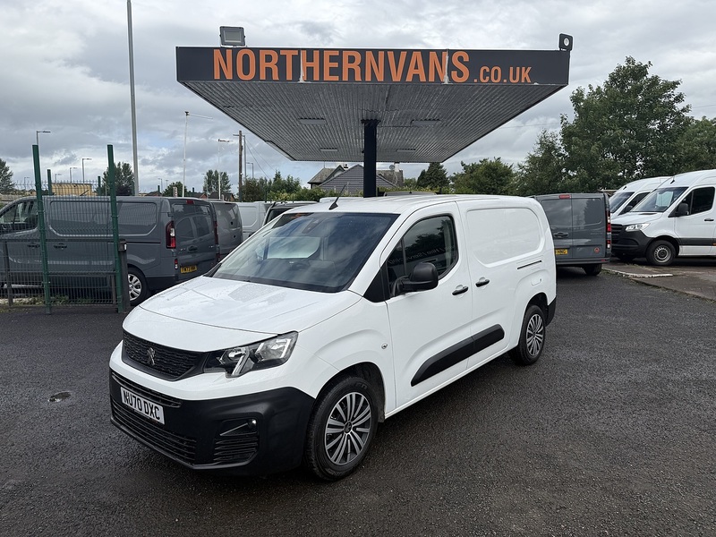 Peugeot 1.5 BlueHDi 950 Professional Crewvan Long Panel Van 6dr Diesel Manual LWB Euro 6 (100 bhp)
