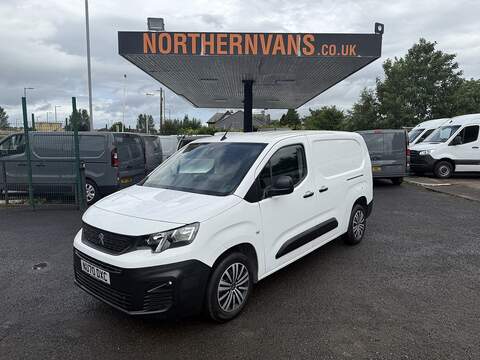 1.5 BlueHDi 950 Professional Crewvan Long Panel Van 6dr Diesel Manual LWB Euro 6 (100 bhp)