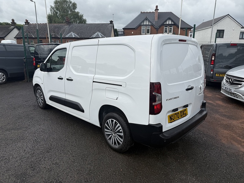 Peugeot 1.5 BlueHDi 950 Professional Crewvan Long Panel Van 6dr Diesel Manual LWB Euro 6 (100 bhp)