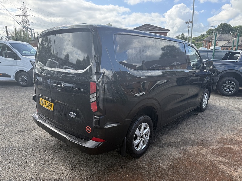 Ford 2.0 280 EcoBlue Limited Panel Van 5dr Diesel Manual L1 H1 Euro 6 (s/s) (136 ps)