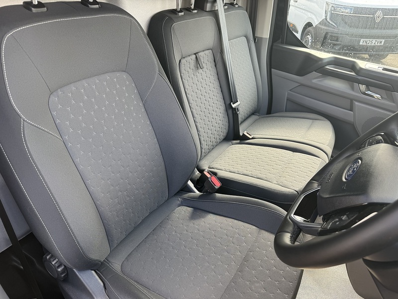 Ford 2.0 280 EcoBlue Limited Panel Van 5dr Diesel Manual L1 H1 Euro 6 (s/s) (136 ps)