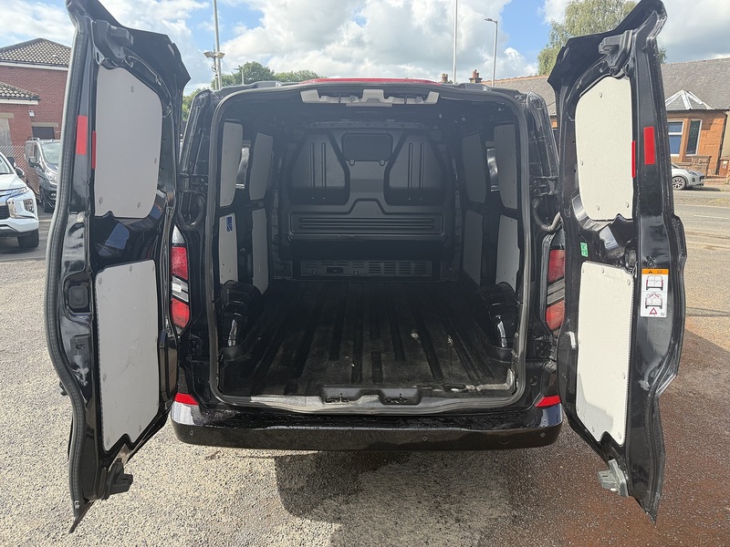 Ford 2.0 280 EcoBlue Limited Panel Van 5dr Diesel Manual L1 H1 Euro 6 (s/s) (136 ps)