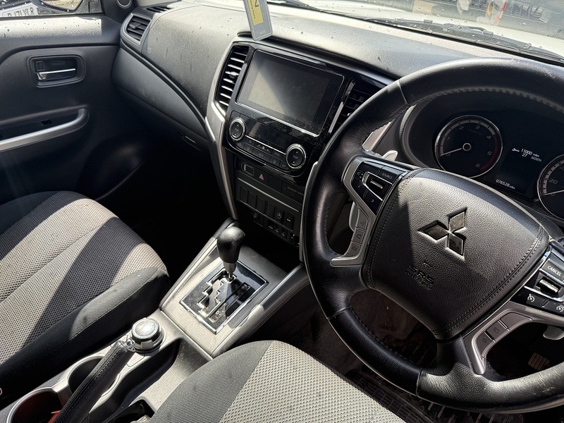 Mitsubishi 2.2 DI-D DC Warrior Pickup Double Cab 4dr Diesel Auto 4WD Euro 6 (s/s) (150 ps)