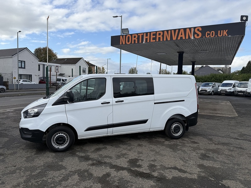 Ford 2.0 300 EcoBlue Leader Crew Van Double Cab 5dr Diesel Manual L2 H1 Euro 6 (s/s) (105 ps)