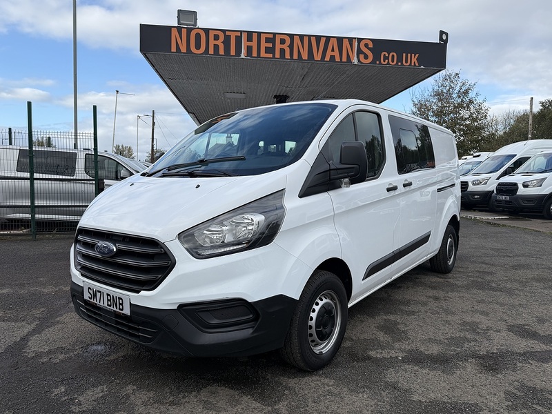 Ford 2.0 300 EcoBlue Leader Crew Van Double Cab 5dr Diesel Manual L2 H1 Euro 6 (s/s) (105 ps)