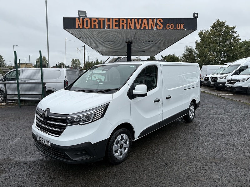 Renault 2.0 dCi Blue LL30 Advance Panel Van 5dr Diesel Manual L2 H1 Euro 6 (s/s) (130 ps)