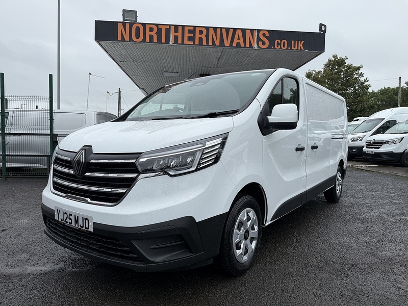 Renault 2.0 dCi Blue LL30 Advance Panel Van 5dr Diesel Manual L2 H1 Euro 6 (s/s) (130 ps)