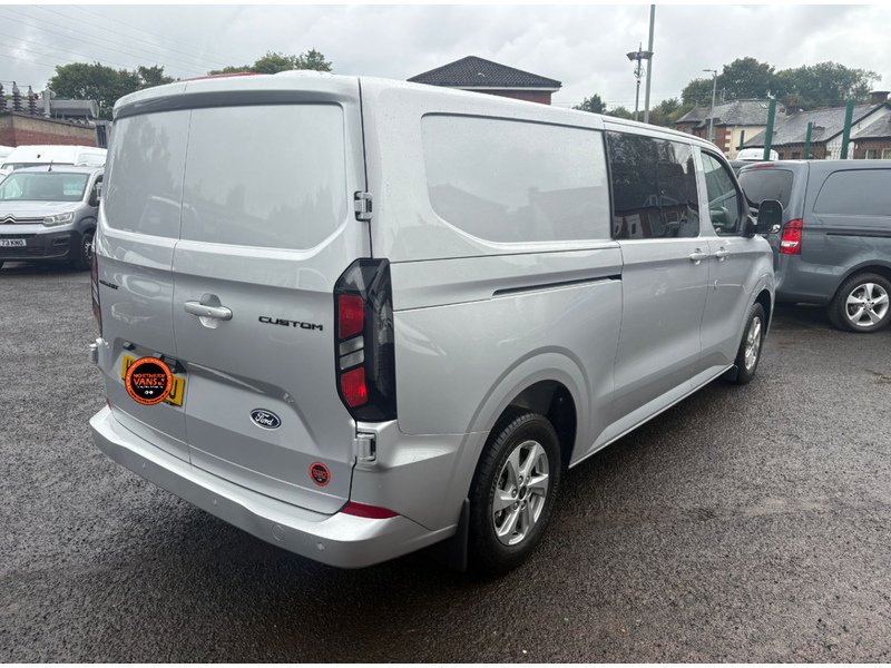 Ford 2.0 320 EcoBlue Limited Crew Van Double Cab 5dr Diesel Auto L2 H1 Euro 6 (s/s) (136 ps)