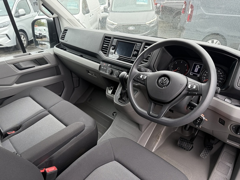 Volkswagen 2.0 TDI CR35 Commerce Plus Panel Van 5dr Diesel Auto FWD LWB High Roof Euro 6 (s/s) (140 ps)