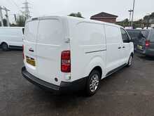 Vauxhall Vivaro Turbo D 2900 Dynamic 