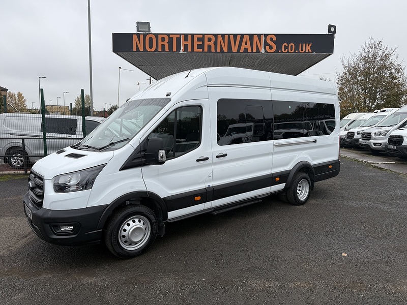 Ford 2.0 460 EcoBlue Trend Minibus Double Cab 5dr Diesel Manual RWD L4 H3 Euro 6 (s/s) (17 Seat, DRW) (165 ps)
