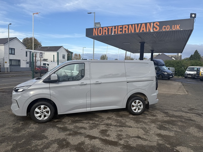 Ford 2.0 300 EcoBlue Limited Panel Van 5dr Diesel Manual L1 H1 Euro 6 (s/s) (136 ps)