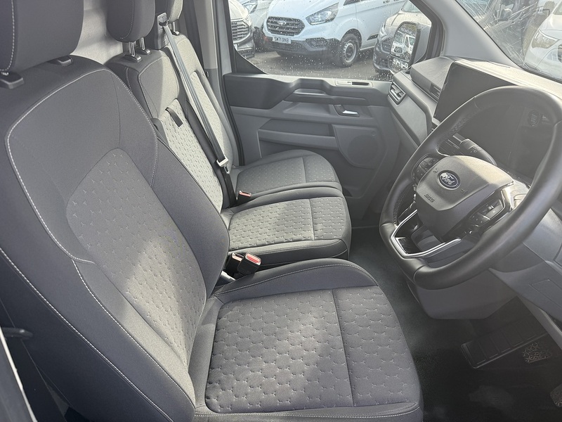 Ford 2.0 300 EcoBlue Limited Panel Van 5dr Diesel Manual L1 H1 Euro 6 (s/s) (136 ps)