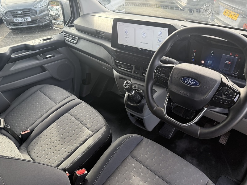 Ford 2.0 300 EcoBlue Limited Panel Van 5dr Diesel Manual L1 H1 Euro 6 (s/s) (136 ps)