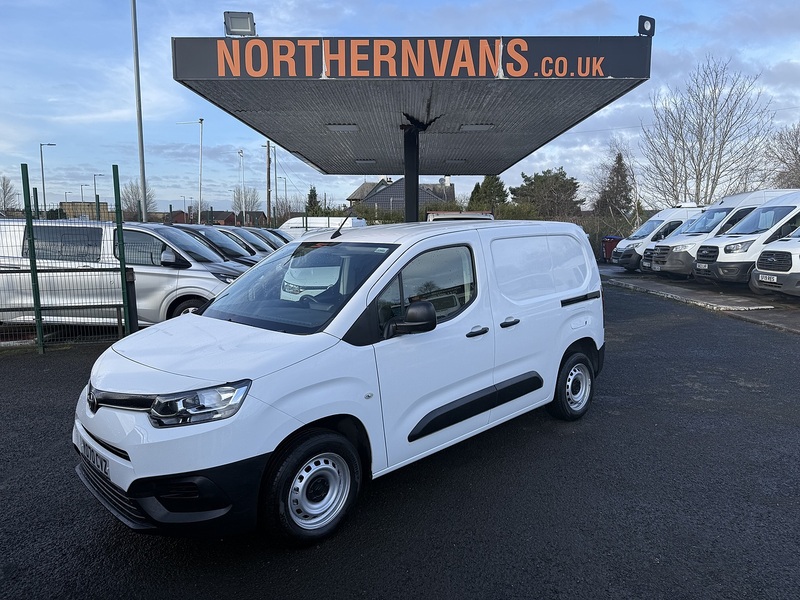 Toyota 1.5 BlueHDi Active Short Panel Van 5dr Diesel Manual SWB Euro 6 (75 bhp)