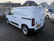 Toyota PROACE CITY BlueHDi Active 