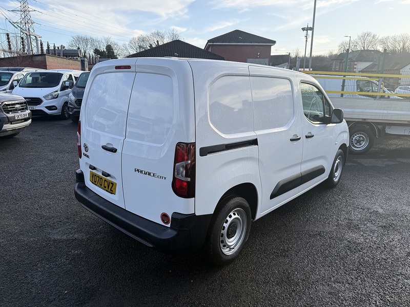 Toyota 1.5 BlueHDi Active Short Panel Van 5dr Diesel Manual SWB Euro 6 (75 bhp)