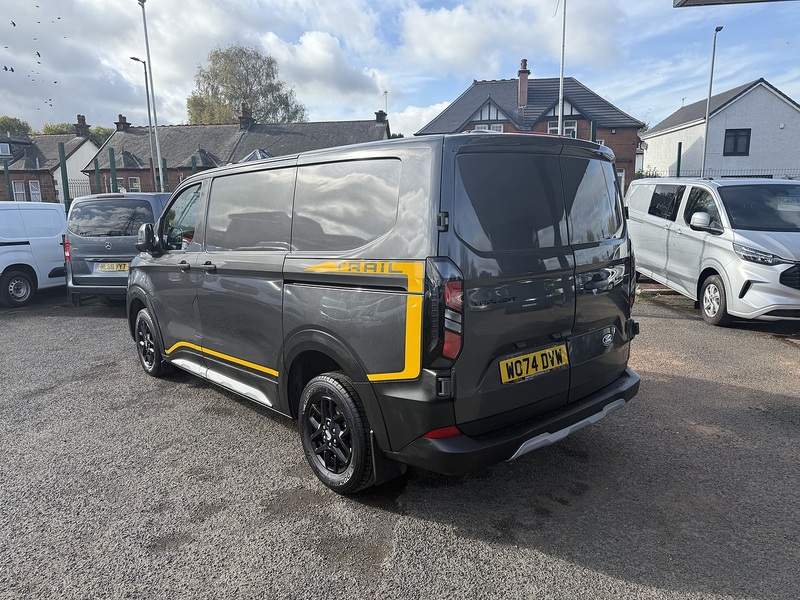 Ford 2.0 320 EcoBlue Trail Panel Van 5dr Diesel Manual L1 H1 Euro 6 (s/s) (136 ps)