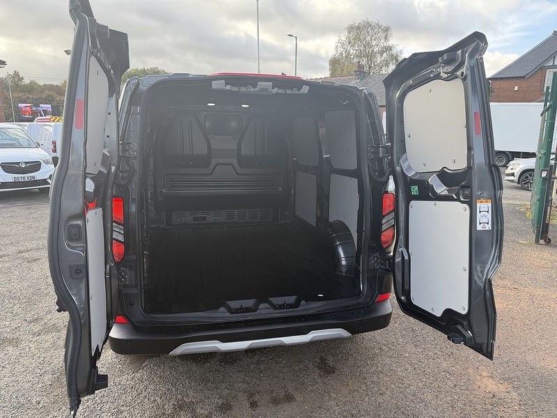 Ford 2.0 320 EcoBlue Trail Panel Van 5dr Diesel Manual L1 H1 Euro 6 (s/s) (136 ps)