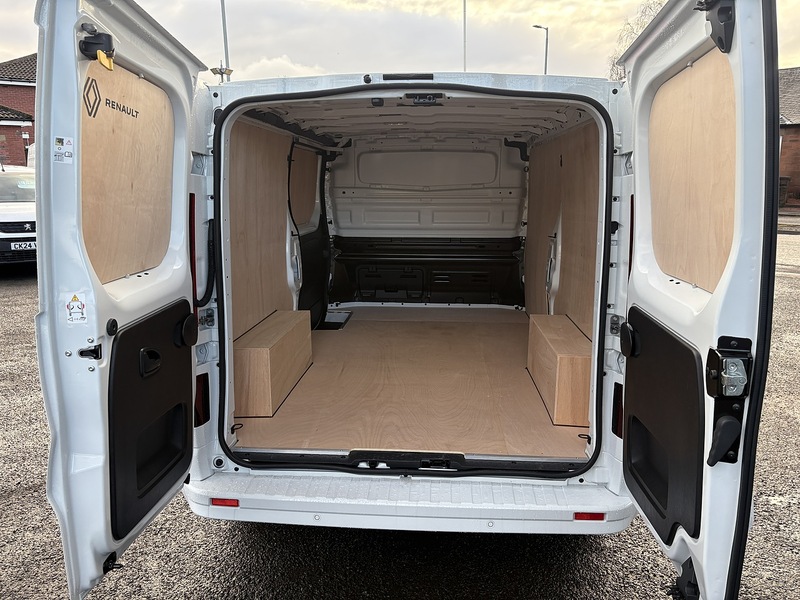 Renault 2.0 dCi Blue LL30 Extra Panel Van 5dr Diesel Manual L2 H1 Euro 6 (s/s) (130 ps)