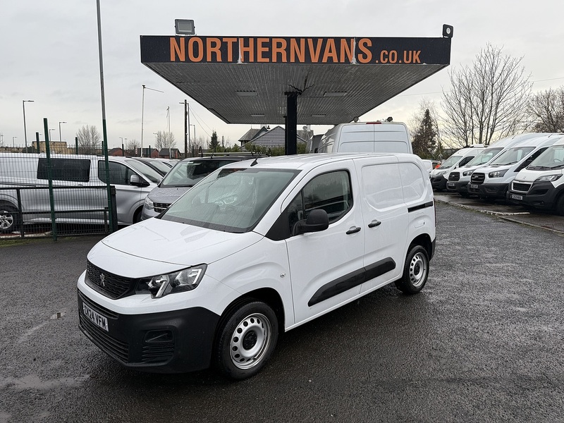 Peugeot 1.5 BlueHDi 1000 Professional Premium + Standard Panel Van 5dr Diesel Manual SWB Euro 6 (s/s) (100 bhp)