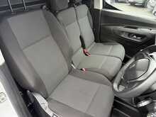 Peugeot Partner BlueHDi 1000 Professional Premium + 