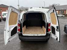 Peugeot Partner BlueHDi 1000 Professional Premium + 