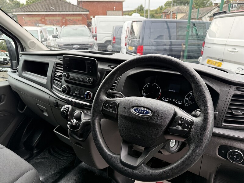 Ford 2.0 350 EcoBlue HD Leader Chassis Cab 2dr Diesel Manual RWD L4 Euro 6 (s/s) (DRW) (130 ps)