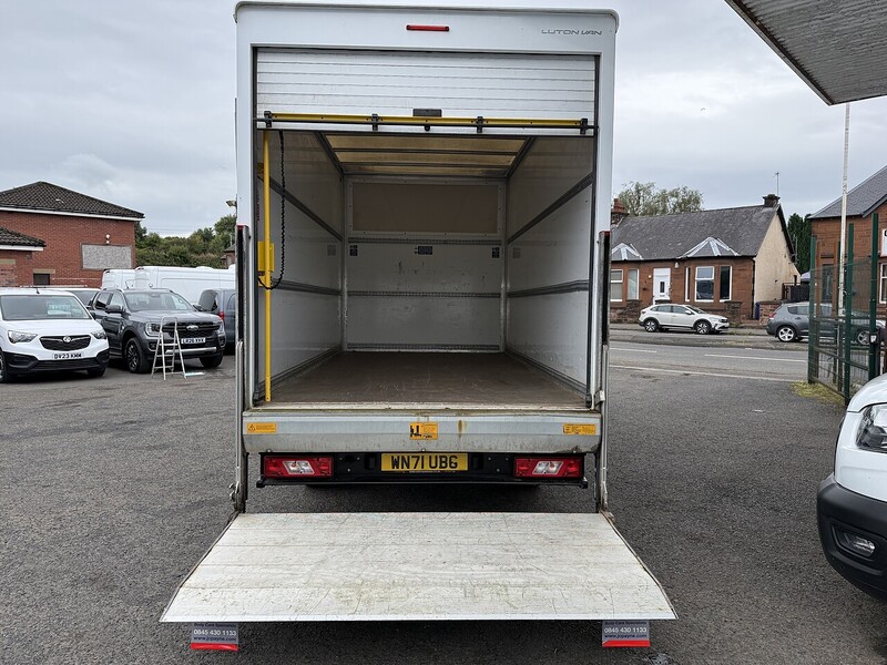 Ford 2.0 350 EcoBlue HD Leader Chassis Cab 2dr Diesel Manual RWD L4 Euro 6 (s/s) (DRW) (130 ps)