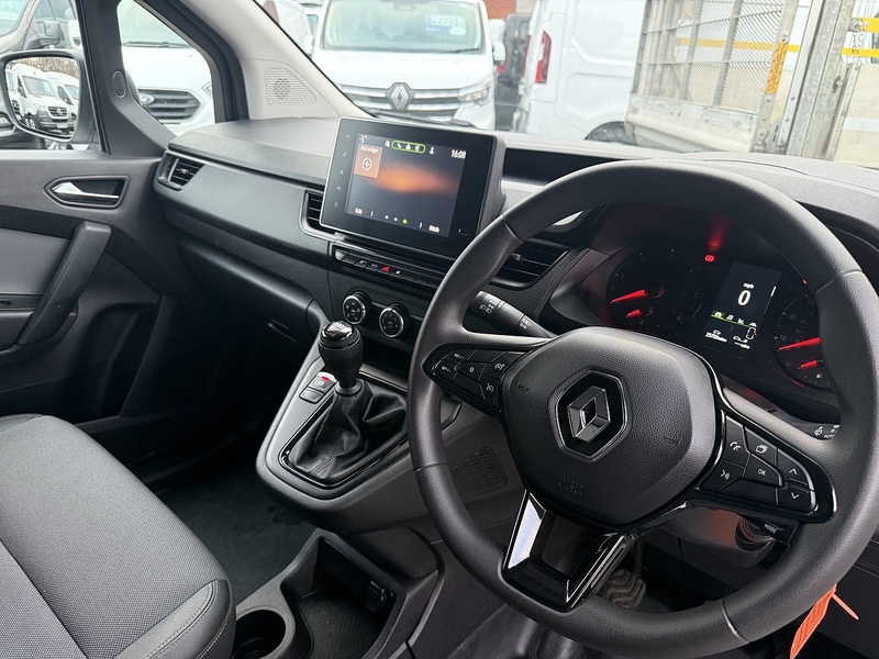 Renault 1.5 dCi Blue ENERGY ML19 Advance Panel Van 6dr Diesel Manual MWB Euro 6 (s/s) (95 ps)