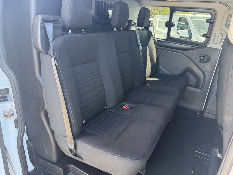 Ford 2.0 320 EcoBlue Limited Crew Van Double Cab 5dr Diesel Auto L1 H1 Euro 6 (170 ps)