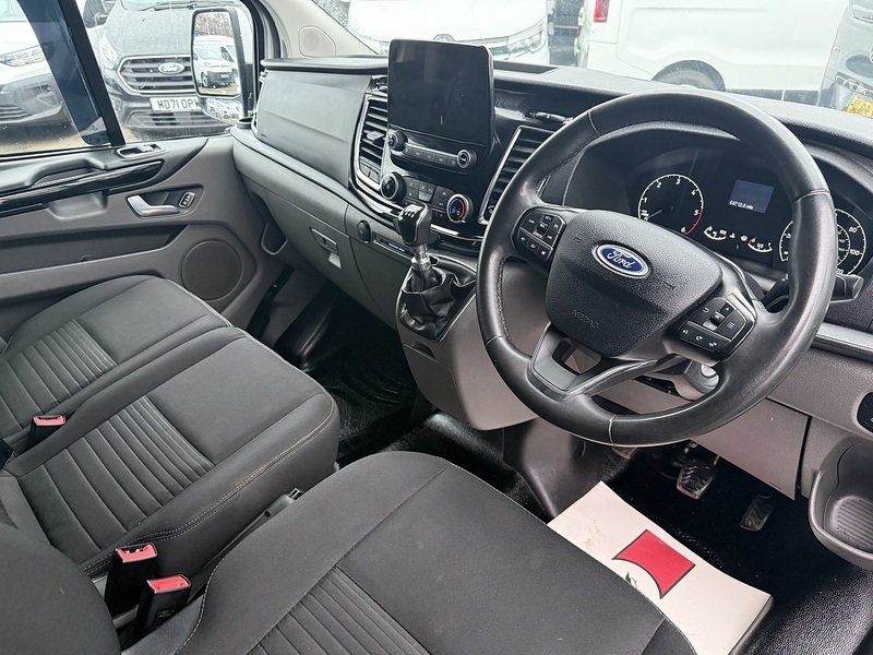 Ford 2.0 300 EcoBlue Limited Panel Van 5dr Diesel Manual L2 H1 Euro 6 (s/s) (130 ps)