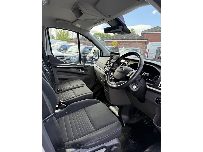 Ford 2.0 300 EcoBlue Limited Panel Van 5dr Diesel Manual L2 H1 Euro 6 (s/s) (130 ps)