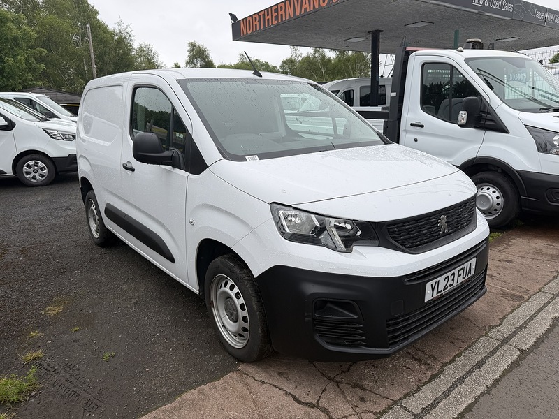 Peugeot 1.5 BlueHDi 1000 Professional Premium + Standard Panel Van 5dr Diesel Manual SWB Euro 6 (s/s) (100 bhp)