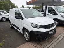 Peugeot Partner BlueHDi 1000 Professional Premium +