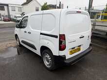 Peugeot Partner BlueHDi 1000 Professional Premium +