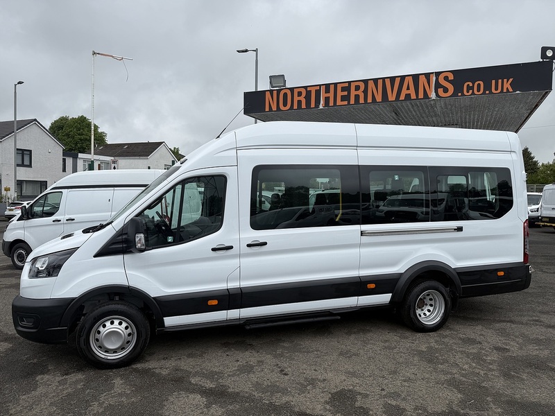 Ford 2.0 460 EcoBlue Leader Minibus Double Cab 5dr Diesel Auto RWD L4 H3 Euro 6 (s/s) (17 Seat, DRW) (165 ps)