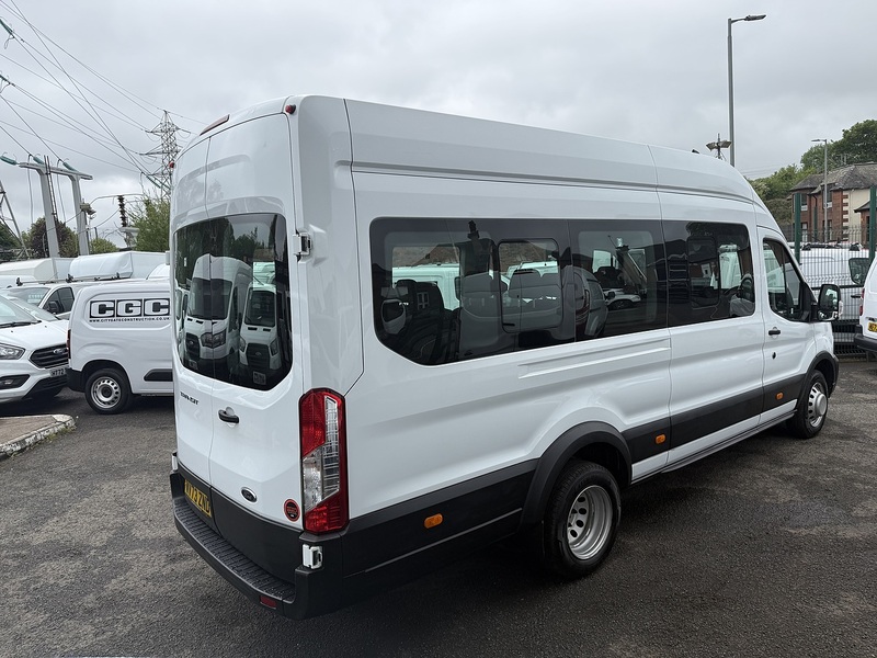 Ford 2.0 460 EcoBlue Leader Minibus Double Cab 5dr Diesel Auto RWD L4 H3 Euro 6 (s/s) (17 Seat, DRW) (165 ps)