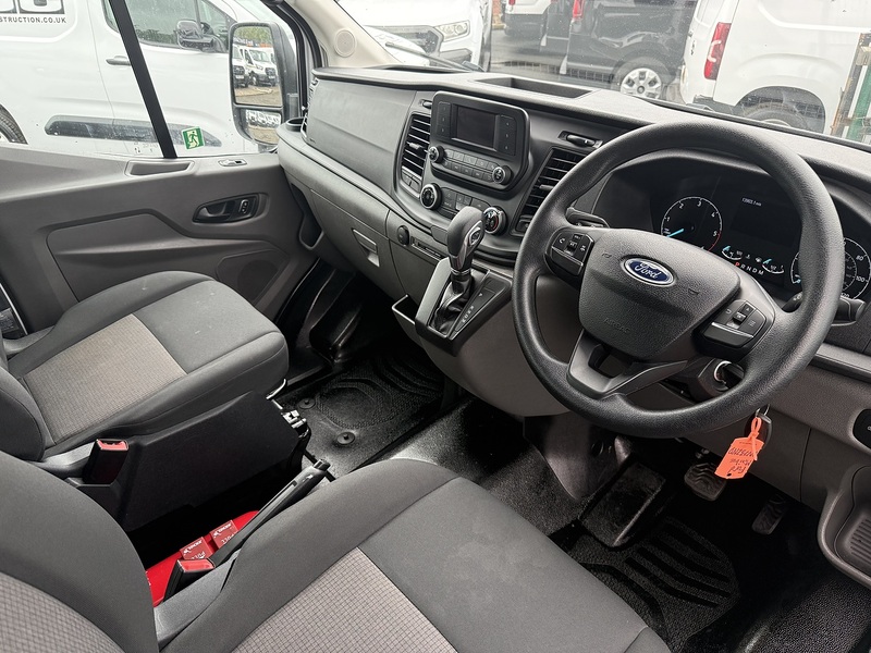 Ford 2.0 460 EcoBlue Leader Minibus Double Cab 5dr Diesel Auto RWD L4 H3 Euro 6 (s/s) (17 Seat, DRW) (165 ps)