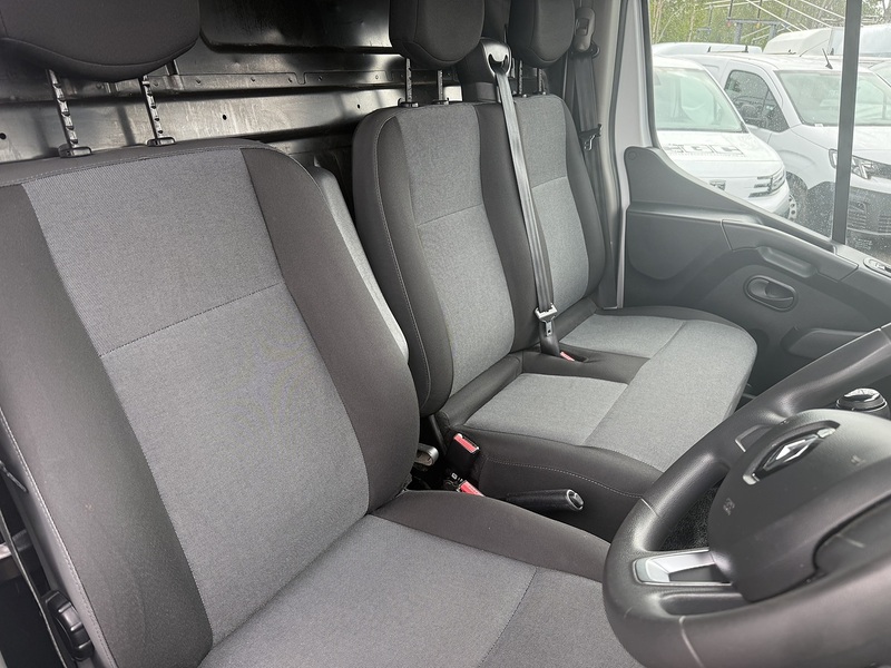 Renault Master  Panel Van 2.3 Manual Diesel