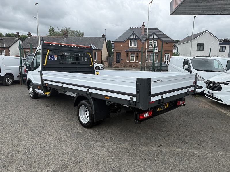 Ford 2.0 350 EcoBlue Leader Chassis Cab 2dr Diesel Manual RWD L4 Euro 6 (s/s) (130 ps)