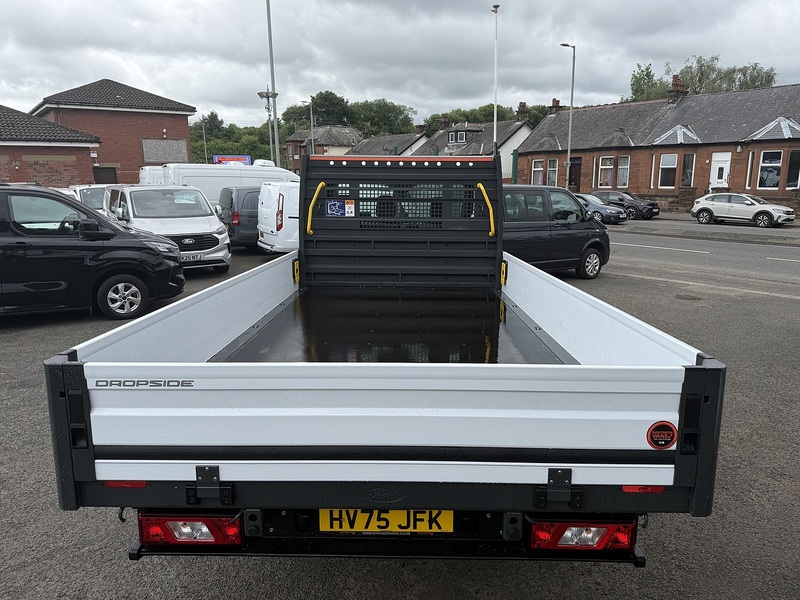 Ford 2.0 350 EcoBlue Leader Chassis Cab 2dr Diesel Manual RWD L4 Euro 6 (s/s) (130 ps)