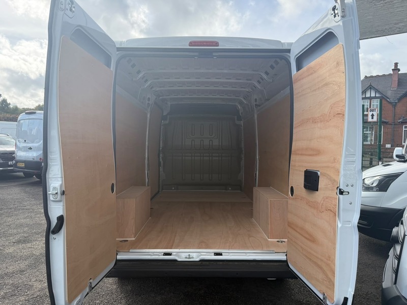 Vauxhall 2.2 CDTi 3500 BiTurbo Prime Panel Van 5dr Diesel Manual L3 H2 Euro 6 (s/s) (140 ps)